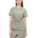 Костюм женский "Юмелия" зеленый воск (АКЦИОННАЯ ЦЕНА 20% с 01.02 по 15.02.26)