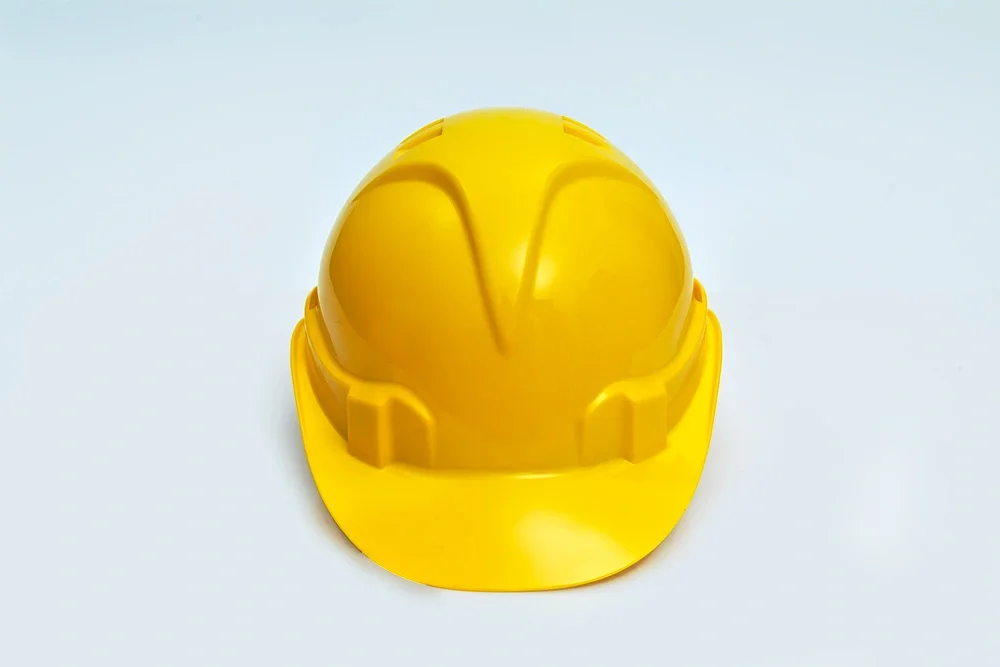 Каска защитная ЕЛАНПЛАСТ ЕВРОПА желтая (ленточное оголовье) - фото 9