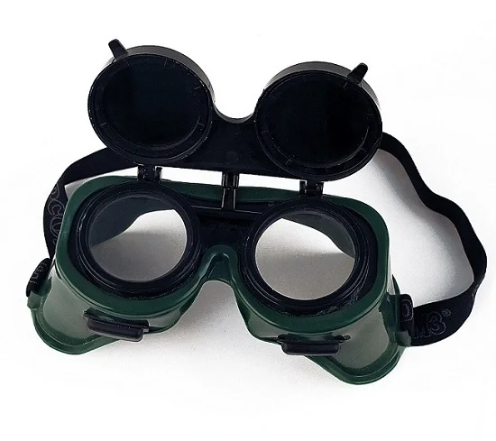 Очки закрытые н/в РОСОМЗ ЗНД2 ADMIRAL (6) затемнение Г2 (23232)